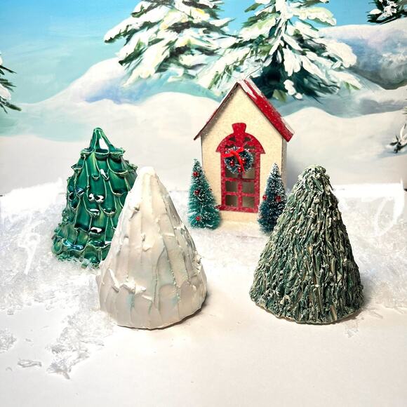 3 Ceramic Christmas Trees in Greens & White - Picture 7 of 7